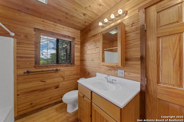 Image 18 of 30 For 1466 Bonnyview