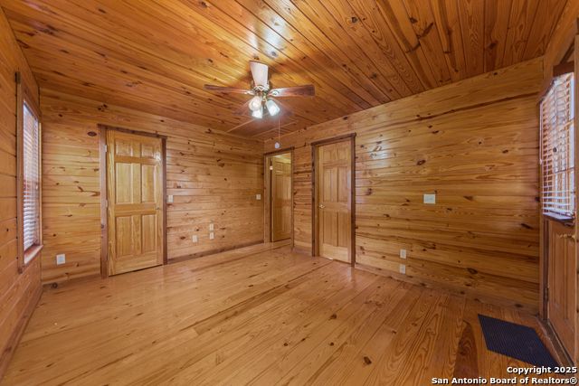 Image 21 of 30 For 1466 Bonnyview