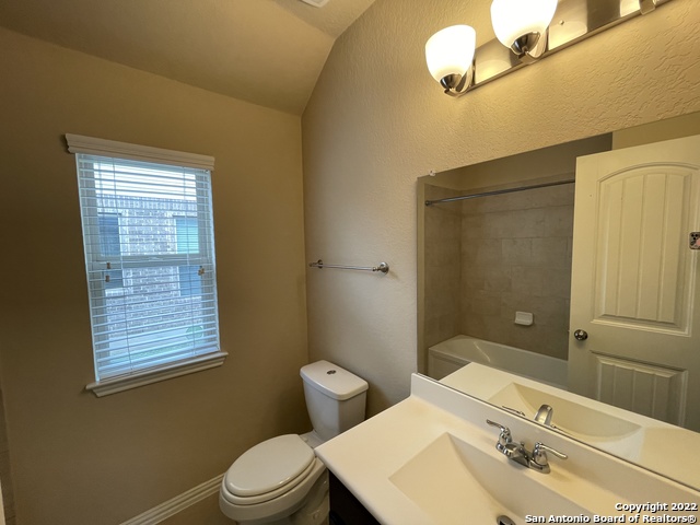 Image 15 of 24 For 15231 Stagehand Dr