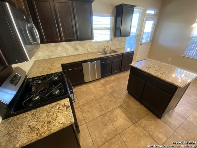 Image 4 of 10 For 128 Jolie Circle