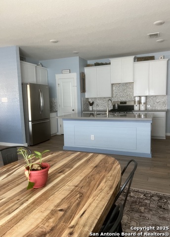 Image 3 of 20 For 3810 Glenloch Way