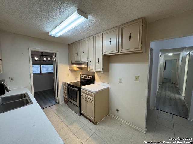 Listing photo id 4 for 4814 Dick Gordon