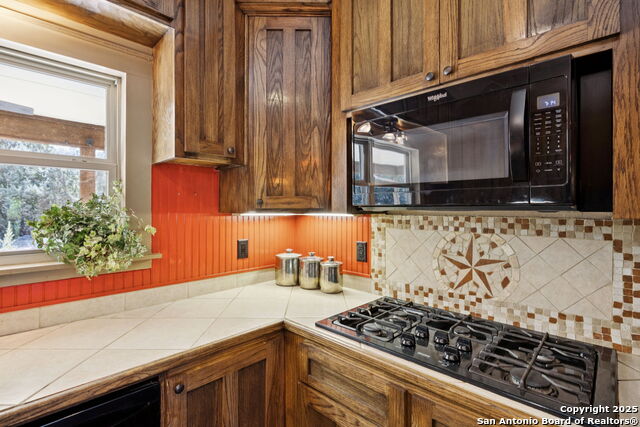 Image 12 of 35 For 1331 Hilltop Rdg