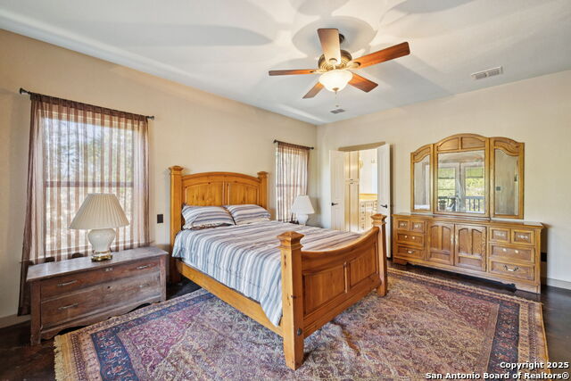 Image 20 of 35 For 1331 Hilltop Rdg