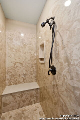 Image 24 of 35 For 1331 Hilltop Rdg