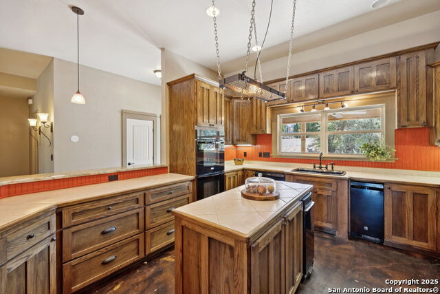 Image 6 of 35 For 1331 Hilltop Rdg