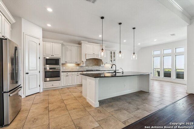 Image 15 of 39 For 17151 Turin Ridge