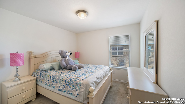 Image 21 of 27 For 350 Colonial