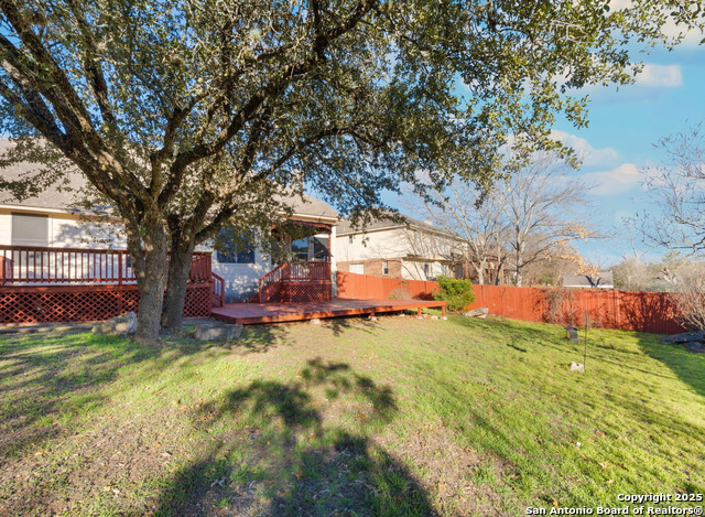 Image 32 of 38 For 21039 La Pena