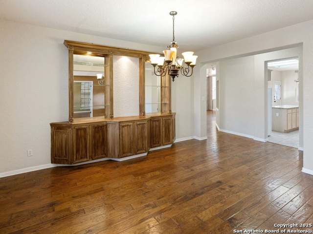 Image 4 of 38 For 21039 La Pena