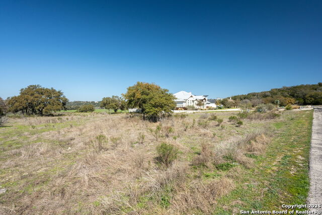 Image 20 of 48 For 365 River Cliff