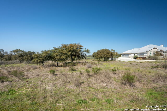 Image 27 of 48 For 365 River Cliff