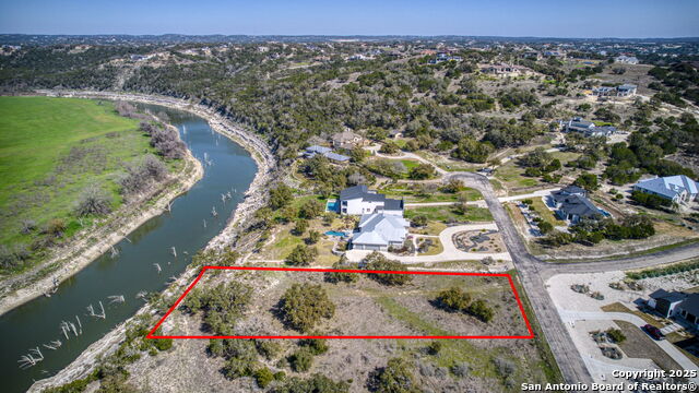 Image 37 of 48 For 365 River Cliff