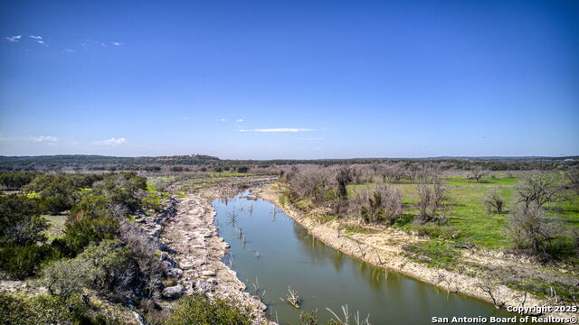 Image 44 of 48 For 365 River Cliff