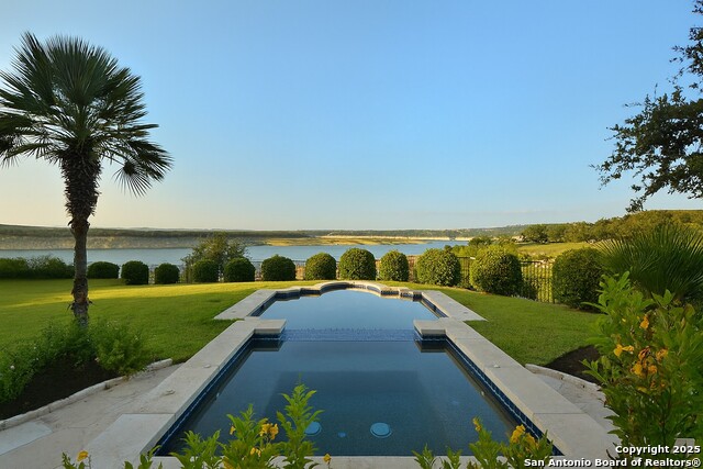 Listing photo id 29 for 217 Bella Riva