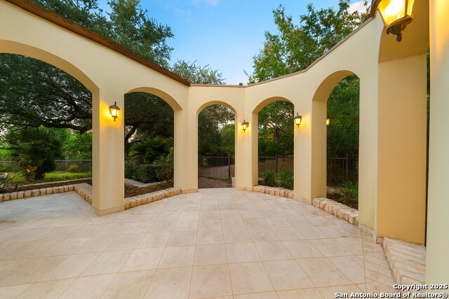 Listing photo id 33 for 217 Bella Riva