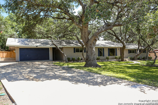 Image 2 of 46 For 206 Yosemite Dr