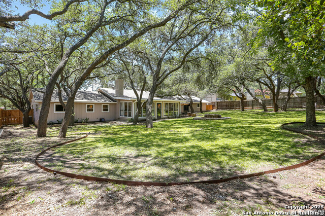 Image 27 of 46 For 206 Yosemite Dr