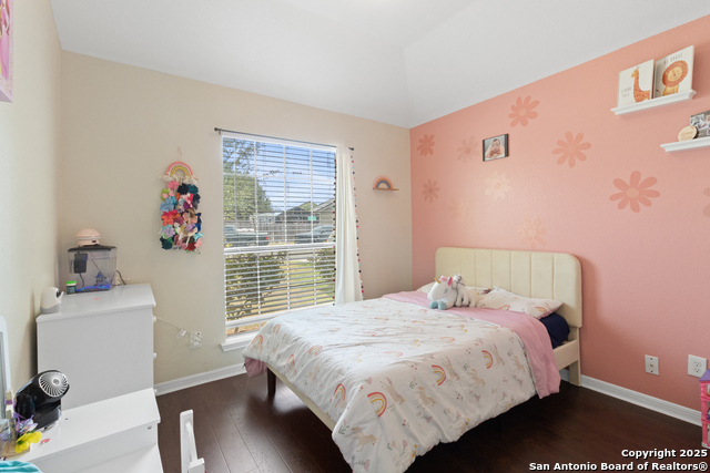 Listing photo id 11 for 4719 Badland Beacon