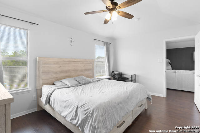 Listing photo id 17 for 4719 Badland Beacon