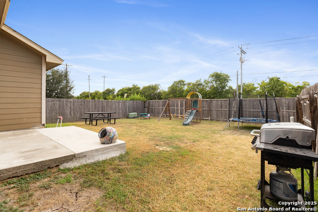 Listing photo id 22 for 4719 Badland Beacon