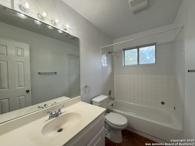 Image 18 of 25 For 1907 Summerwood Dr