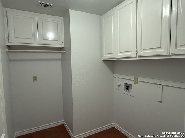 Image 23 of 25 For 1907 Summerwood Dr