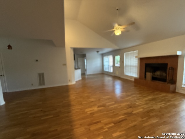 Image 8 of 25 For 1907 Summerwood Dr
