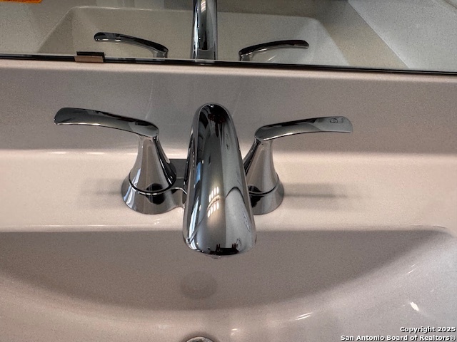 Image 3 of 9 For 4143 Carraway