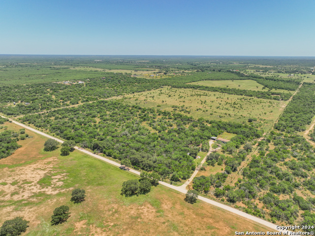 Listing photo id 3 for 130 +-- Acres Fm-2200