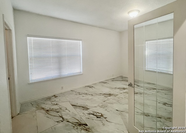 Image 10 of 31 For 25635 Wentink