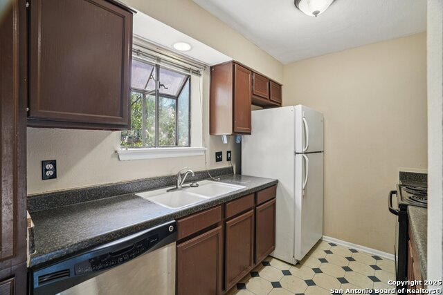 Image 6 of 19 For 4212 Medical Dr  212