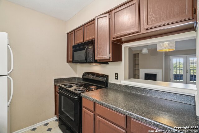 Image 7 of 19 For 4212 Medical Dr  212