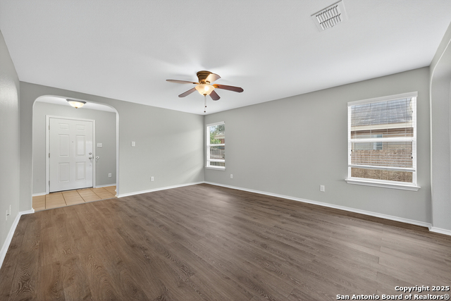 Image 9 of 33 For 10411 Artesia