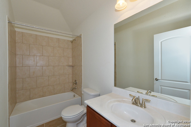 Listing photo id 21 for 3408 Woodlawn Farms