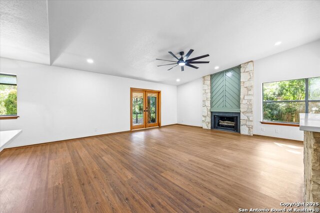 Image 7 of 32 For 15511 Elm Park