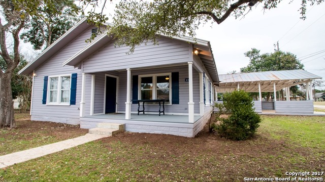 Details for 515 Cypress St, Bandera, TX 78003