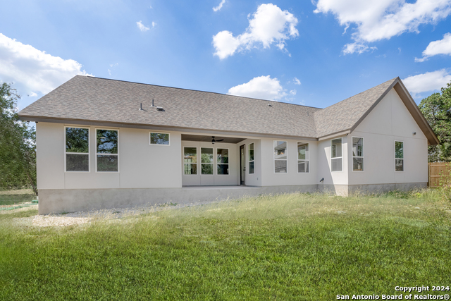 Listing photo id 20 for 860 Rayner Ranch Blvd