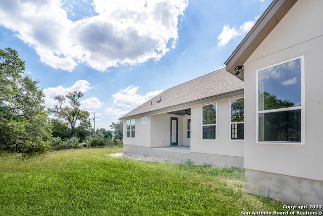 Listing photo id 21 for 860 Rayner Ranch Blvd
