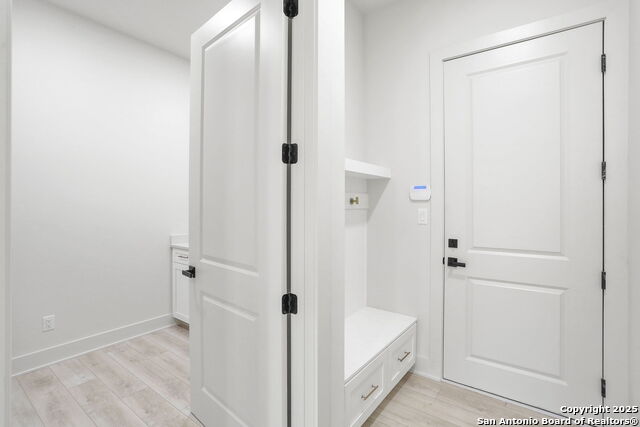 Image 25 of 35 For 11010 Nina  