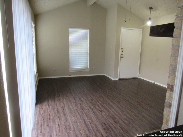 Image 3 of 11 For 701 Meadow Arbor