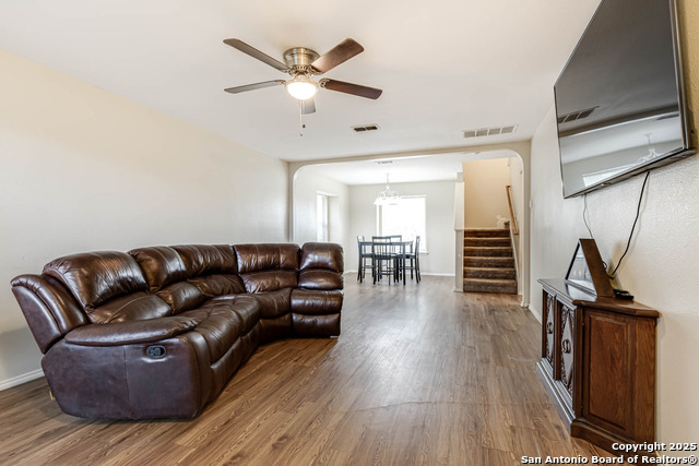 Image 6 of 27 For 10310 Springwood