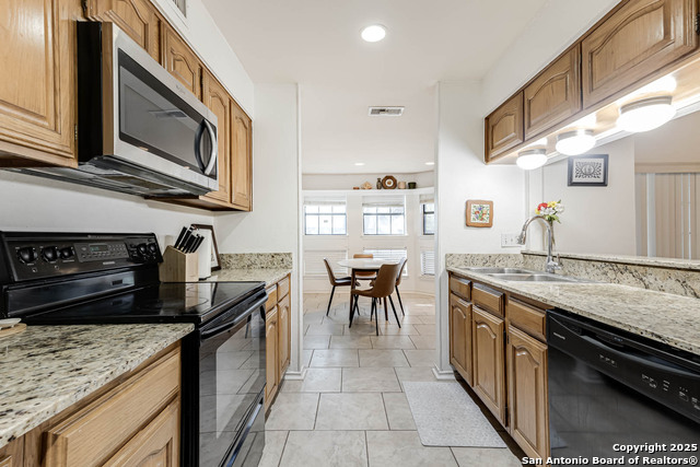 Image 15 of 32 For 7930 Roanoke  401