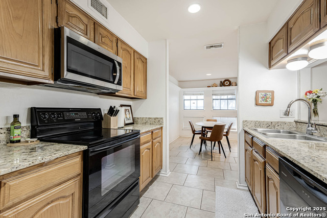 Image 16 of 32 For 7930 Roanoke  401