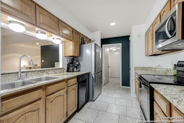 Image 17 of 32 For 7930 Roanoke  401
