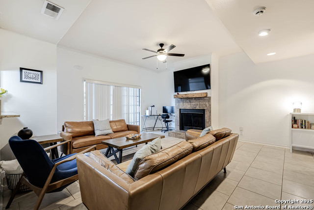 Image 8 of 32 For 7930 Roanoke  401