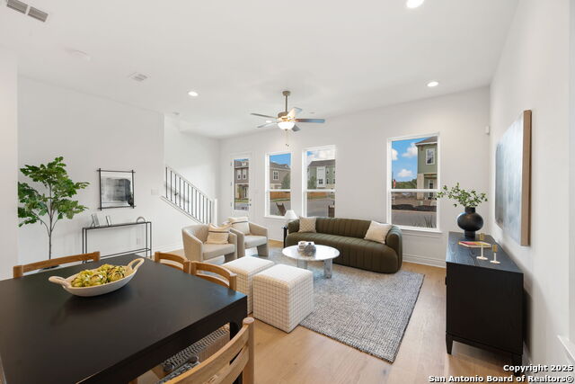 Image 4 of 11 For 795 N Academy Ave