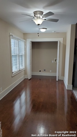 Image 12 of 19 For 533 Carson St E 3