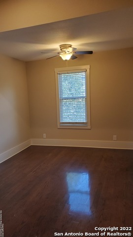 Image 5 of 19 For 533 Carson St E 3