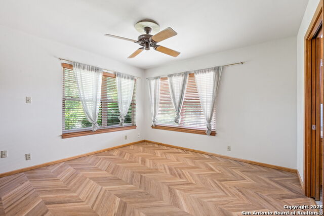 Image 17 of 24 For 711 Oban  